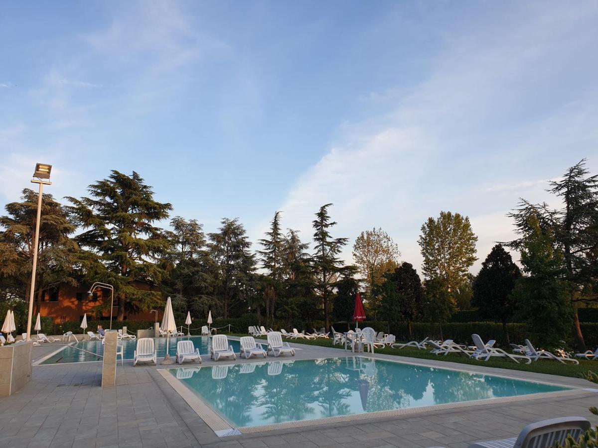 Azur Apartment Sirmione Luaran gambar